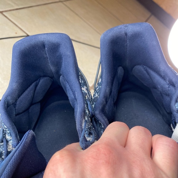 [FY4265] Adidas Mens Dame 7 - Vet Tix size 17 - Picture 8 of 8